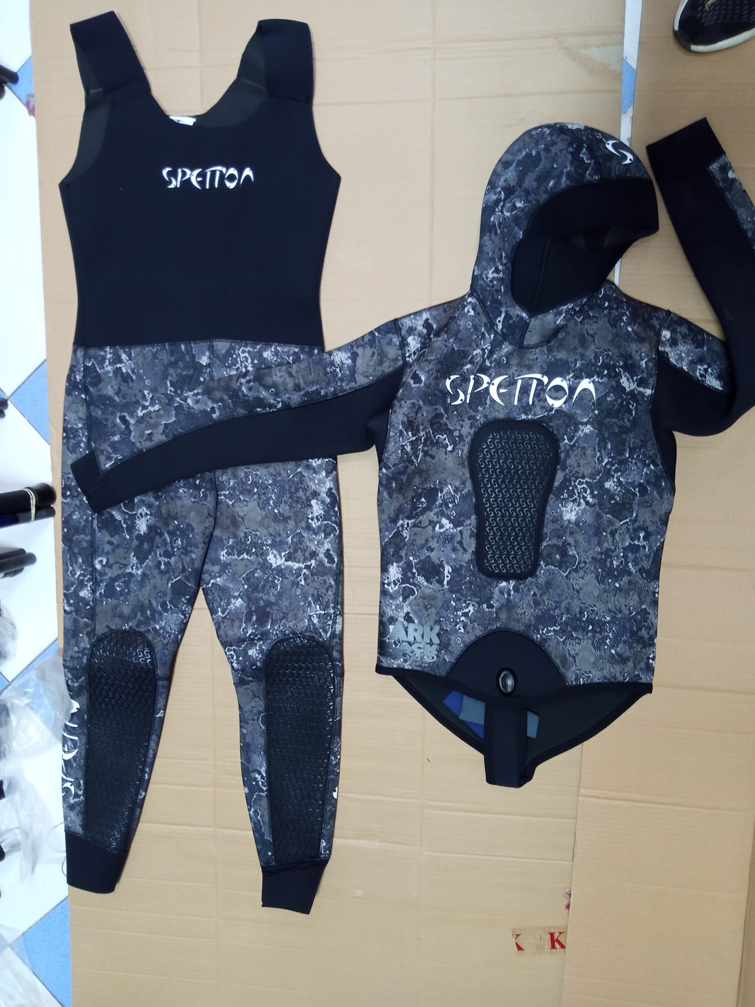Combinaison  chasse sous marine  Spetton Dark Black Camo . 7mm 