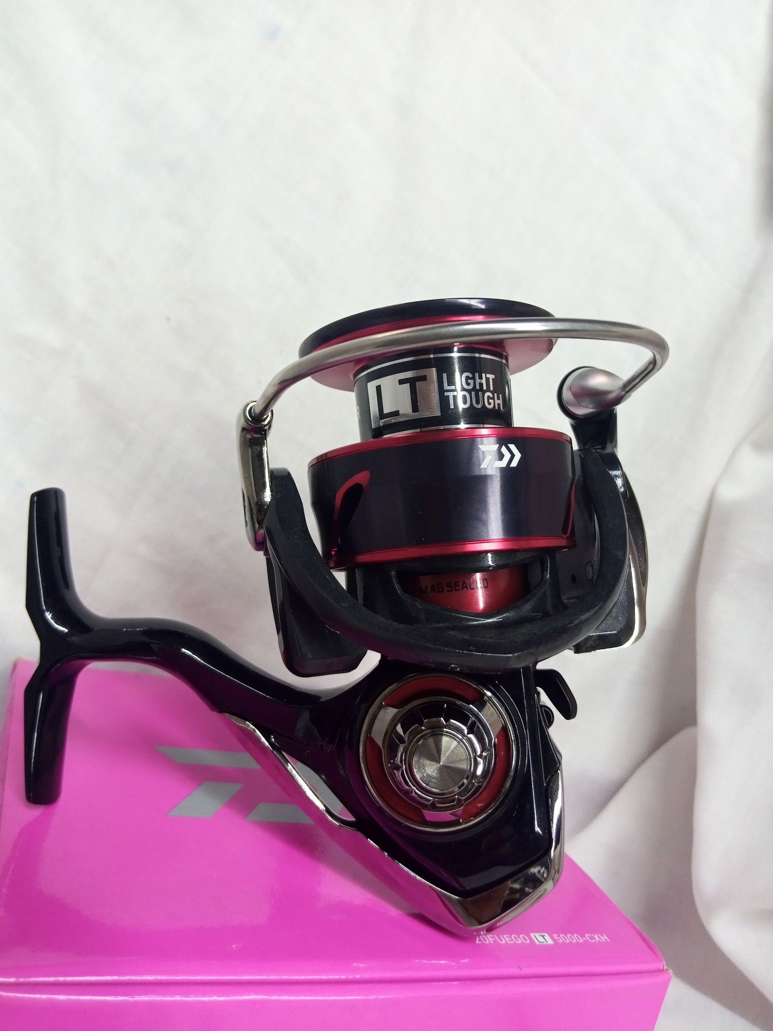 Moulinet spinning pêche aux leurres en mer Daiwa Fuego CS LT 5000-CXH